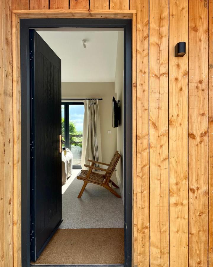 The Weeping Willow Bury St. Edmunds Exterior photo